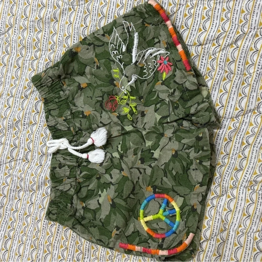 Peek Camouflage Shorts with Embroidery